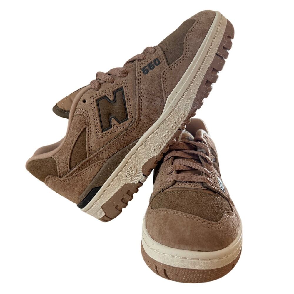 New Balance 550 Mushroom Womens 6 Flat Taupe Suede Sneakers New in Box